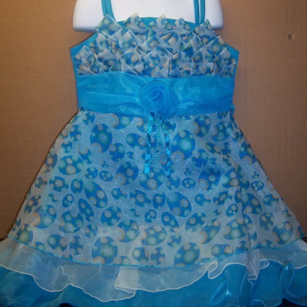 New with tags Classic Fashion Easter Party Dress, T23